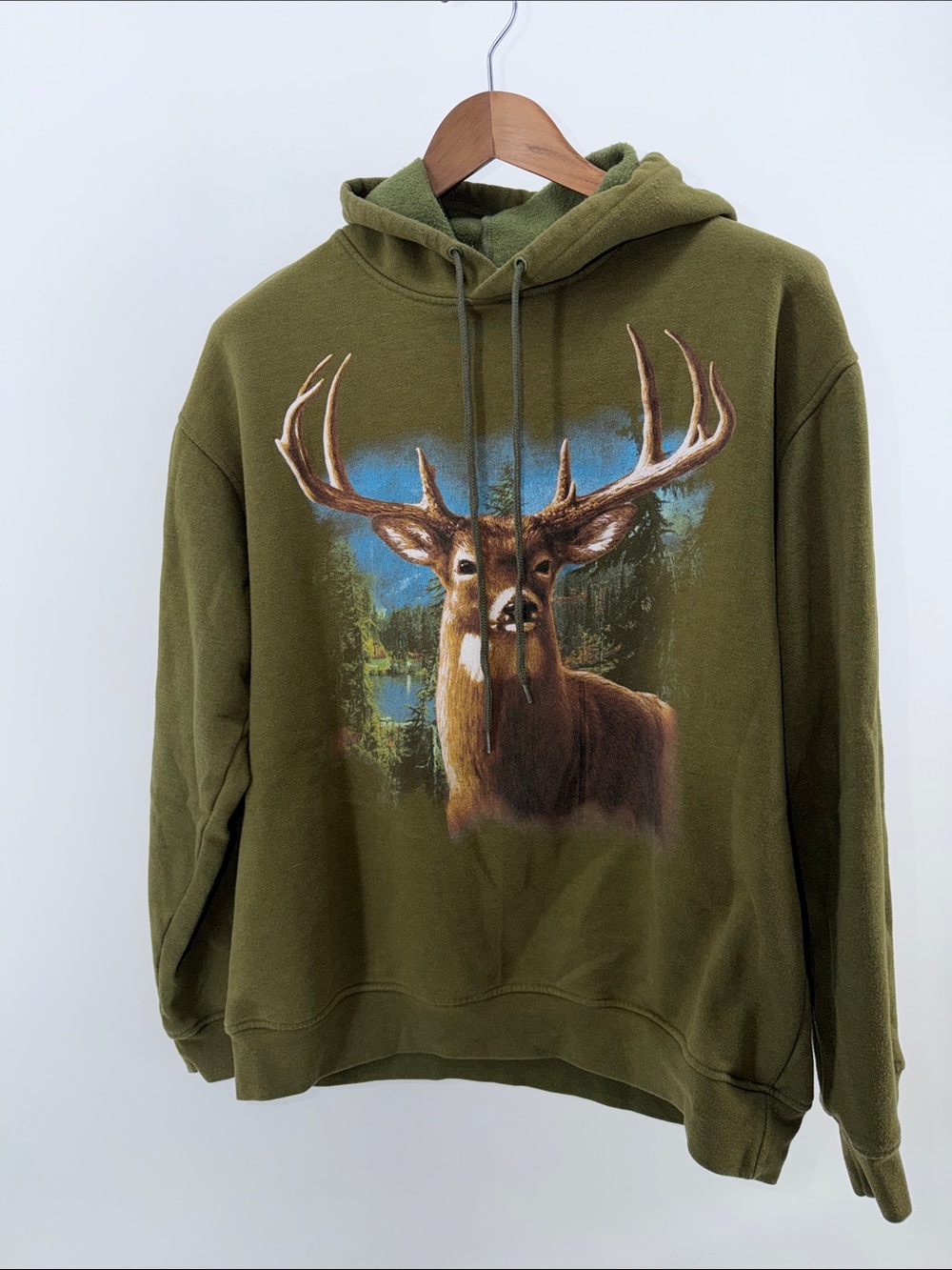 Olive Green Deer Graphic Hoodie Sweatshirt